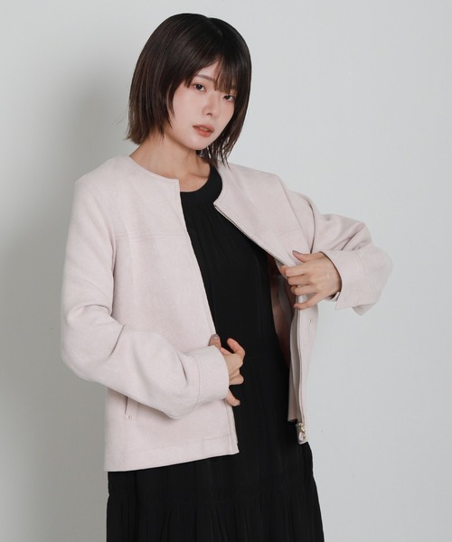 libelle more(リベル モア)の「フェイクスエードノーカラーショートブルゾン(ノーカラージャケット・レディース・チャコールグレー/グレー/アイボリー/スモークピンク・L/M)」の15枚目の写真