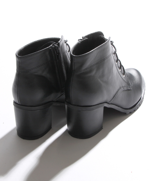 WEGO（ウィゴー）の「WEGO/レースアップショートブーツ（ブーツ・レディース・ブラウン/ブラック/ブラック系その他・MEDIUM/LARGE）」の6枚目の写真