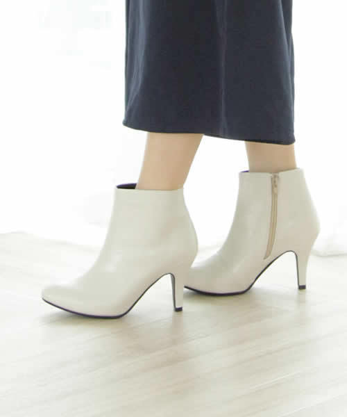 SESTO（セスト）の「美脚ピンヒールのアンクル丈ショートブーツ（ブーツ・レディース・ブラック/ライトグレー/ブラウン/ネイビー・LL/3L/L/M/S）」の3枚目の写真