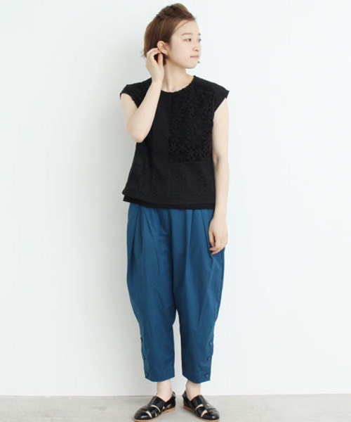 bulle de savon(ビュルデサボン)の「タイプライター しぼ裾釦PT(その他パンツ・レディース・ブラック/ブルー/ブラウン/ボルドー/カーキ・FREE)」の14枚目の写真