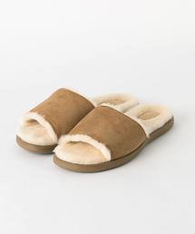 UGG（アグ）の「＜UGG（アグ）＞BREEZY ムートンスリッパ ◇（サンダル
