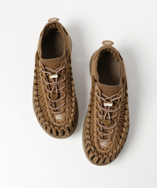 KEEN(キーン)の「UNEEK O2 / ユニーク オーツー(スニーカー・メンズ・ライトブラウン・25.5cm/25cm/26.5cm/26cm/27.5cm/27cm/28cm/29cm/30cm)」の5枚目の写真
