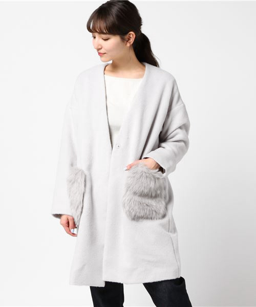 KOBE LETTUCE（コウベレタス）の「大人のさりげないこなれ感を演出！ポケットエコファーVネックノーカラーコート/レディース/アウター[K688]神戸レタス（ダウンジャケット/コート・レディース・グレー/チャコールグレー/アイボリー/キャメル/ピンクベージュ/ライトグレー/ベージュ/ブラウン系その他・FREE）」の4枚目の写真