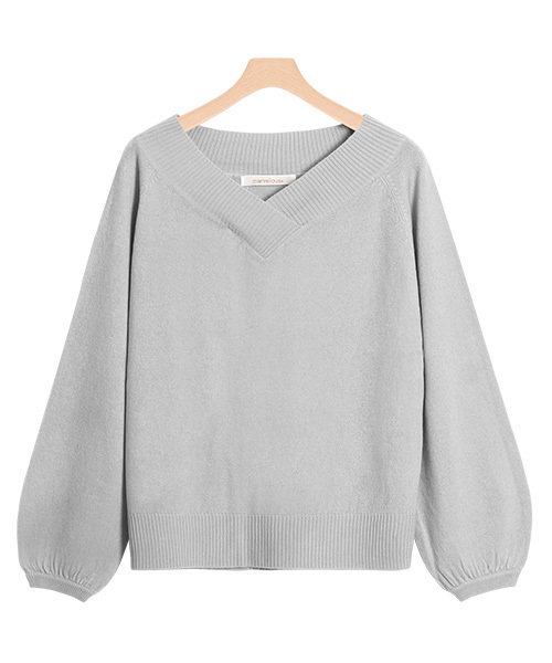 Pierrot（ピエロ）の「カシミヤタッチバルーン袖ニット（ニット/セーター・レディース・ブラック/ネイビー/グレー/オフホワイト/サックスブルー/ピンク/レッド/ベージュ・L/M）」の4枚目の写真