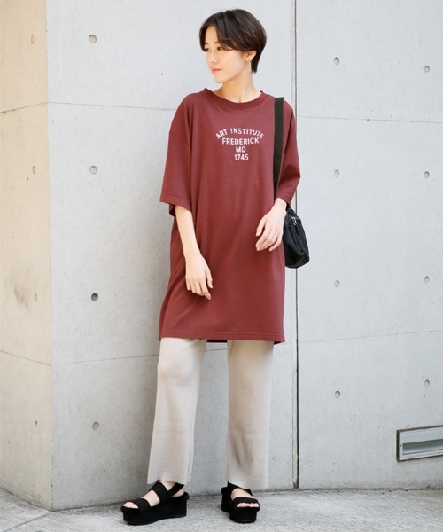 LOWRYS FARM（ローリーズファーム）の「ロゴプリントチュニック　808506（Tシャツ/カットソー・レディース・チャコールグレー/ベージュ/オフホワイト/ボルドー・FREE）」の18枚目の写真