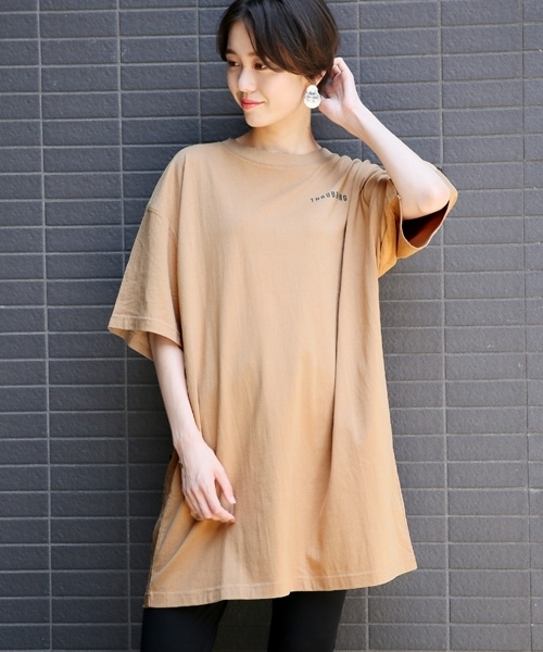 LOWRYS FARM（ローリーズファーム）の「ロゴプリントチュニック　808506（Tシャツ/カットソー・レディース・チャコールグレー/ベージュ/オフホワイト/ボルドー・FREE）」の20枚目の写真