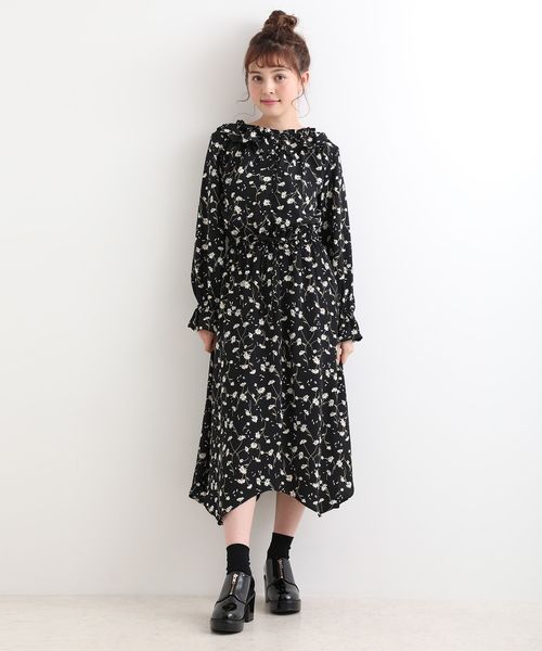 Majestic Legon マジェスティックレゴン の フラワー襟フリルワンピ ワンピース Wear