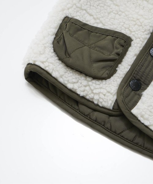 Otonato（オトナト）の「リバーシブルリメイクベスト（ダウンベスト・キッズ・チャコール/アイボリー・80/90/95/100/110/120/130/140）」の21枚目の写真