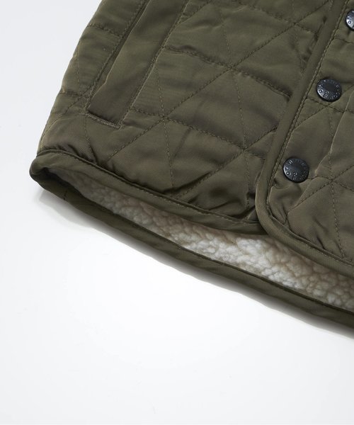 Otonato（オトナト）の「リバーシブルリメイクベスト（ダウンベスト・キッズ・チャコール/アイボリー・80/90/95/100/110/120/130/140）」の4枚目の写真