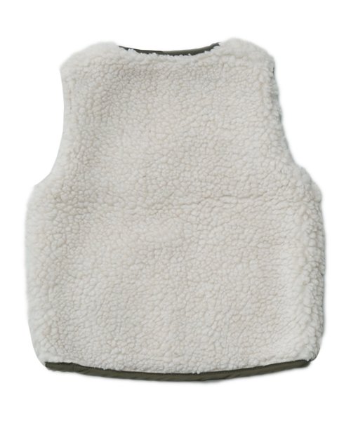 Otonato（オトナト）の「リバーシブルリメイクベスト（ダウンベスト・キッズ・チャコール/アイボリー・80/90/95/100/110/120/130/140）」の7枚目の写真