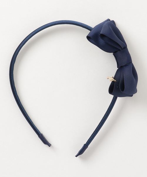 Catherine Cottage（キャサリンコテージ）の「キーチャーム付きリボンカチューシャ（カチューシャ・キッズ・レッド/ブラック/ネイビー/ブラウン/アイボリー/ピンク・FREE）」の10枚目の写真