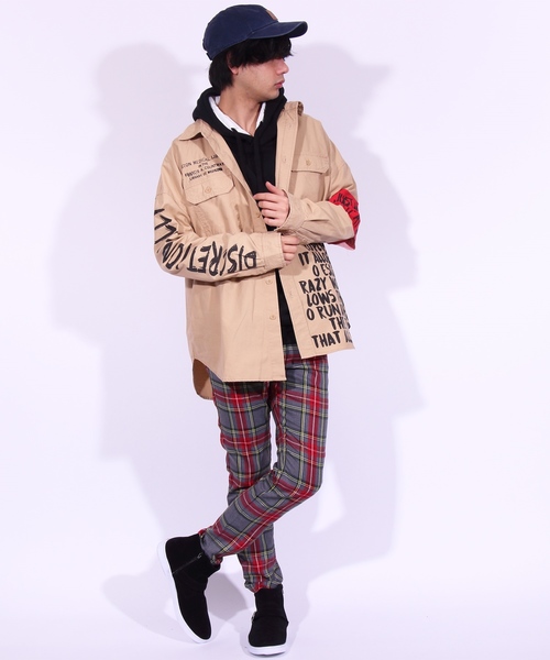 ８(eight)（エイト）の「デコレーション チノ ビッグシャツ ビッグシルエット（シャツ/ブラウス・メンズ・ブラック/ベージュ/カーキ・FREE）」の4枚目の写真