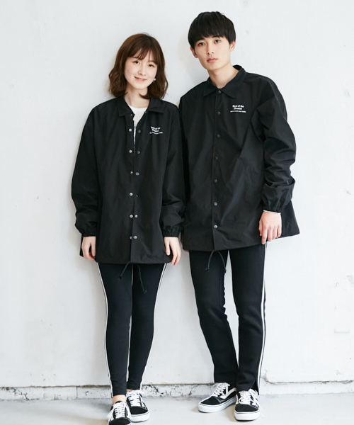 PairPair（ペアペア）の「ロゴプリントコーチジャケット(ユニセックスアイテム)（ナイロンジャケット・レディース・ブラック・MEDIUM/LARGE）」の2枚目の写真