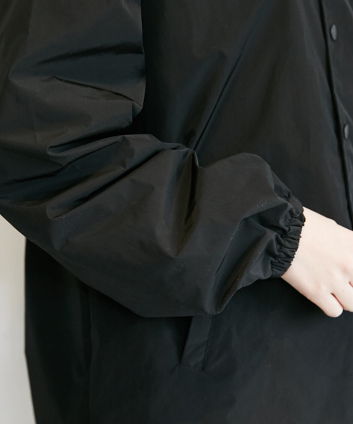 PairPair（ペアペア）の「ロゴプリントコーチジャケット(ユニセックスアイテム)（ナイロンジャケット・レディース・ブラック・MEDIUM/LARGE）」の12枚目の写真