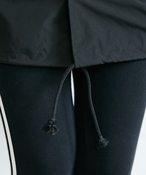 PairPair（ペアペア）の「ロゴプリントコーチジャケット(ユニセックスアイテム)（ナイロンジャケット・レディース・ブラック・MEDIUM/LARGE）」の9枚目の写真