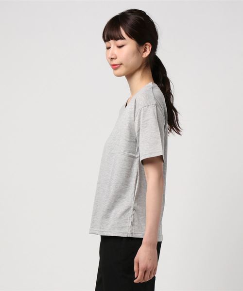 STYLEBLOCK（スタイルブロック）の「VネックTシャツ（Tシャツ/カットソー・レディース・グレー/オレンジ/カーキ/ネイビー・FREE）」の5枚目の写真