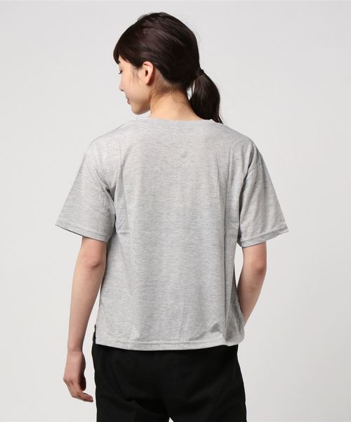 STYLEBLOCK（スタイルブロック）の「VネックTシャツ（Tシャツ/カットソー・レディース・グレー/オレンジ/カーキ/ネイビー・FREE）」の6枚目の写真