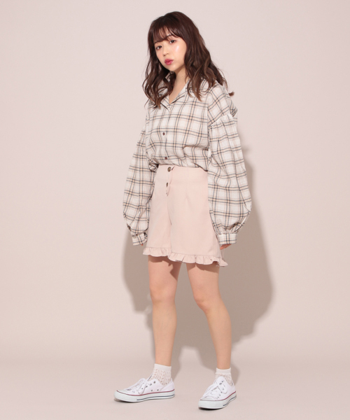 apres jour(アプレジュール)の「フリルショートパンツ【ZOZOTOWN限定アイテム】(その他パンツ・レディース・その他/アイボリー/ブラック/サックスブルー・フリー)」の9枚目の写真