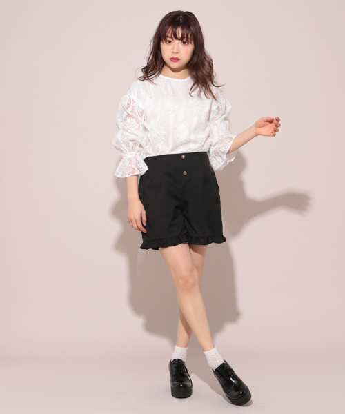 apres jour(アプレジュール)の「フリルショートパンツ【ZOZOTOWN限定アイテム】(その他パンツ・レディース・その他/アイボリー/ブラック/サックスブルー・フリー)」の16枚目の写真