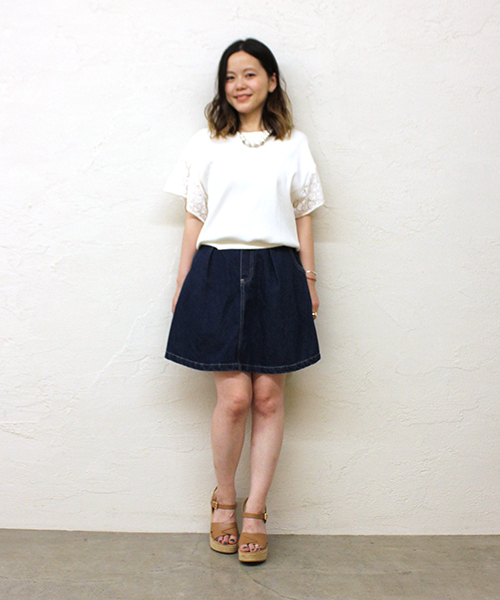 mystic（ミスティック）の「デニムフレアスカート（スカート・レディース・ホワイト/ブルー/ネイビー/ブラック・2/1）」の13枚目の写真