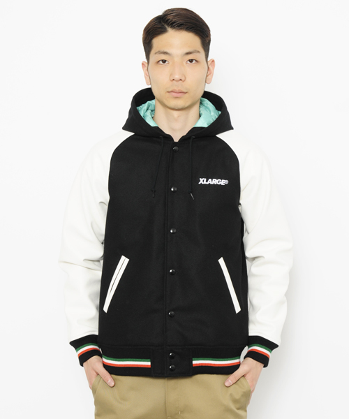 XLARGE（エクストララージ）の「HOODED VARSITY JACKET（スタジャン・メンズ・ブラック/ネイビー・SMALL/MEDIUM/LARGE/X-LARGE）」の3枚目の写真