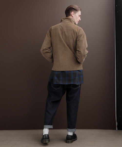 EMMA CLOTHES(エマクローズ)の「ヘヴィーコーデュロイ ボックスシルエット CPOジャケット(EMMA CLOTHES)(ブルゾン・メンズ・ブラック/ダークブラウン/ブラウン/グリーン系その他/グレイッシュベージュ/ネイビー・M/L)」の9枚目の写真