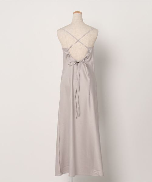 flowriri（フロウリリ）の「flowriri バックリボンサテンキャミワンピース（ワンピース・レディース・アイボリー/ベージュ・FREE）」の10枚目の写真