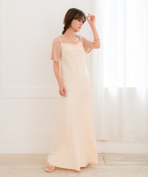 flowriri（フロウリリ）の「flowriri バックリボンサテンキャミワンピース（ワンピース・レディース・アイボリー/ベージュ・FREE）」の15枚目の写真