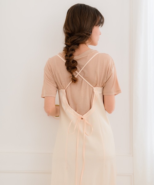 flowriri（フロウリリ）の「flowriri バックリボンサテンキャミワンピース（ワンピース・レディース・アイボリー/ベージュ・FREE）」の22枚目の写真