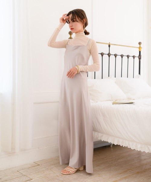 flowriri（フロウリリ）の「flowriri バックリボンサテンキャミワンピース（ワンピース・レディース・アイボリー/ベージュ・FREE）」の5枚目の写真