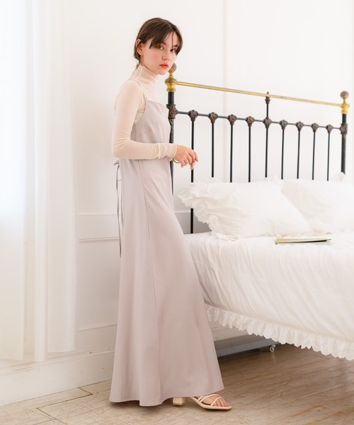 flowriri（フロウリリ）の「flowriri バックリボンサテンキャミワンピース（ワンピース・レディース・アイボリー/ベージュ・FREE）」の20枚目の写真