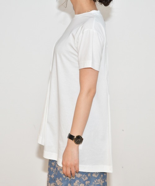 Ambre Neige（アンブルネージュ）の「デザインタックTシャツ／【WEB/EC限定商品】（Tシャツ/カットソー・レディース・オフホワイト/サックスブルー/モカ/パープル・FREE）」の6枚目の写真