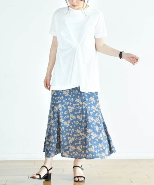 Ambre Neige（アンブルネージュ）の「デザインタックTシャツ／【WEB/EC限定商品】（Tシャツ/カットソー・レディース・オフホワイト/サックスブルー/モカ/パープル・FREE）」の18枚目の写真