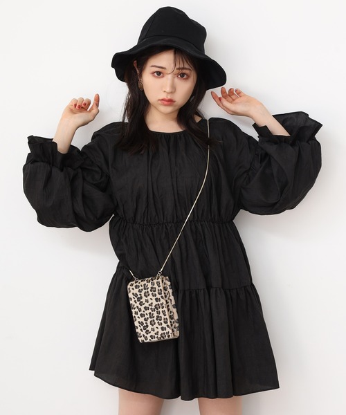 one after another NICE CLAUP（ワンアフターアナザーナイスクラップ）の「スマホショルダーバッグ（ショルダーバッグ・レディース・サックスブルー/シルバー/ゴールド/アイボリー/ベビーピンク/ベージュ/レオパード/グレイッシュベージュ・FREE）」の12枚目の写真