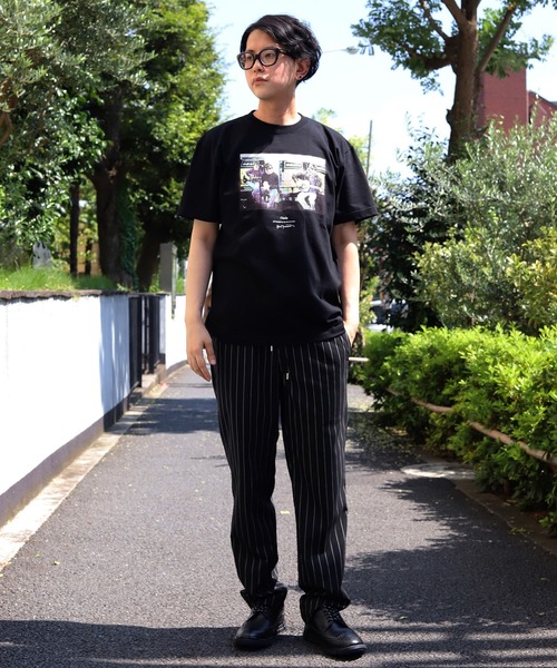 MEN'S BIGI（メンズビギ）の「【Kevin Cummins×MEN'S BIGI】OASISフォトグラフTシャツ（Tシャツ/カットソー・メンズ・ホワイト/ブラック・01/02/03）」の8枚目の写真