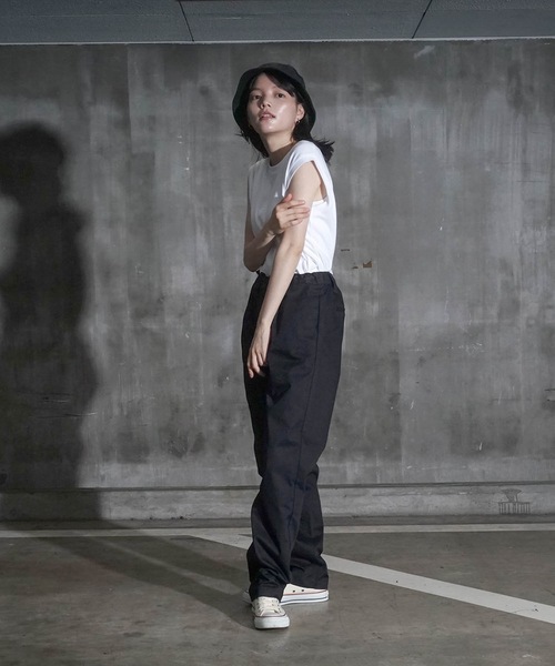 Dickies（ディッキーズ）の「【DICKIES/ディッキーズ】ツイルイージーパンツ　０４１０－７７１１ ビッグシルエット　ジョガーパンツ　　テーパードシルエット　ウエストゴム仕様　タック入り（その他パンツ・メンズ・チャコールグレー/ブラック/ベージュ/カーキ/スミクロ/ダークベージュ/グレー/グリーン/オリーブ・MEDIUM/LARGE/X-LARGE）」の20枚目の写真