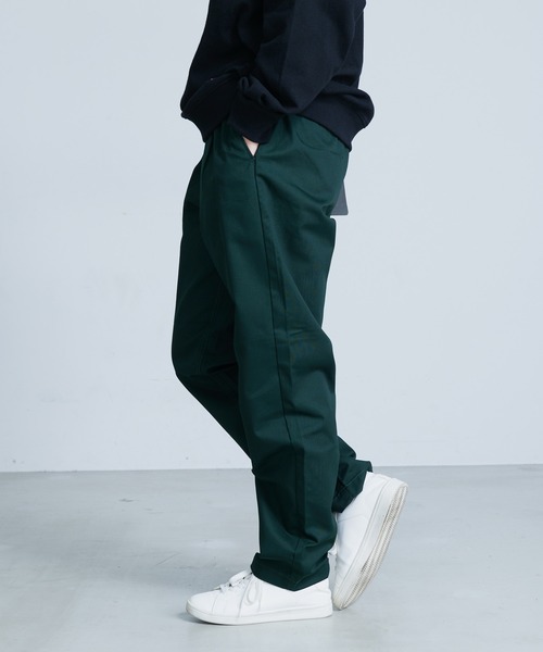 Dickies（ディッキーズ）の「【DICKIES/ディッキーズ】ツイルイージーパンツ　０４１０－７７１１ ビッグシルエット　ジョガーパンツ　　テーパードシルエット　ウエストゴム仕様　タック入り（その他パンツ・メンズ・チャコールグレー/ブラック/ベージュ/カーキ/スミクロ/ダークベージュ/グレー/グリーン/オリーブ・MEDIUM/LARGE/X-LARGE）」の14枚目の写真