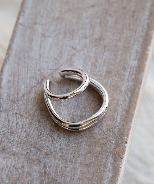 colleca la（コレカラ）の「2連イヤーカフ（イヤーカフ・レディース・シルバー/ゴールド・ﾌﾘ-）」の2枚目の写真