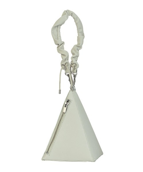 Ameri（アメリ）の「PYRAMID CHAIN BAG（ハンドバッグ・レディース・ブラック/ベージュ/アイボリー・FREE）」の11枚目の写真