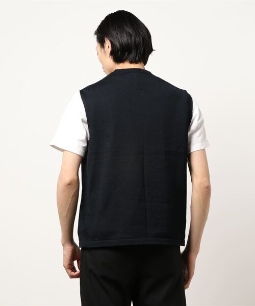 THIBAULT VAN DER STRAETE（ティボー・ヴァン・ダル・ストラット）の「【THIBAULT VAN DER STRAETE】ニットベスト MEN（ベスト・メンズ・ブラック/ベージュ/グレイッシュベージュ・LARGE/MEDIUM）」の4枚目の写真