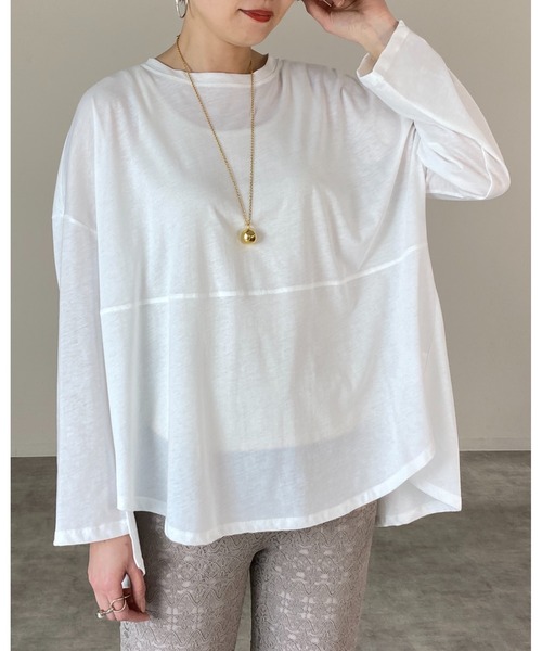 She's Closet（シーズクローゼット）の「バックスリット長袖ロングTシャツ（Tシャツ/カットソー・レディース・オフホワイト/ブラック・FREE）」の3枚目の写真