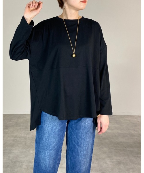 She's Closet（シーズクローゼット）の「バックスリット長袖ロングTシャツ（Tシャツ/カットソー・レディース・オフホワイト/ブラック・FREE）」の9枚目の写真
