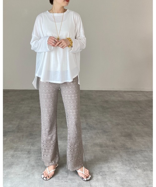 She's Closet（シーズクローゼット）の「バックスリット長袖ロングTシャツ（Tシャツ/カットソー・レディース・オフホワイト/ブラック・FREE）」の11枚目の写真