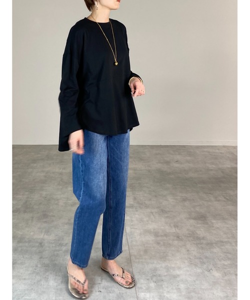 She's Closet（シーズクローゼット）の「バックスリット長袖ロングTシャツ（Tシャツ/カットソー・レディース・オフホワイト/ブラック・FREE）」の12枚目の写真