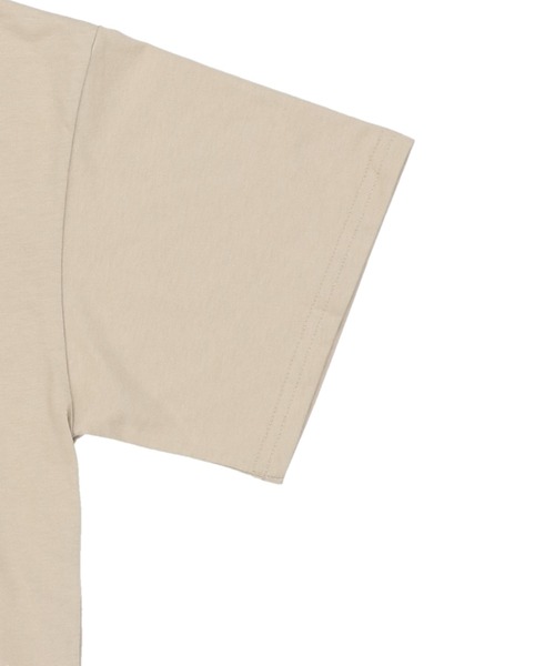 SPINNS（スピンズ）の「【ゆったりシルエット】古着風エンブレムデザイン 半袖Tシャツ（Tシャツ/カットソー・レディース・ブルー/グリーン/ベージュ/ボルドー・ONESIZE）」の19枚目の写真