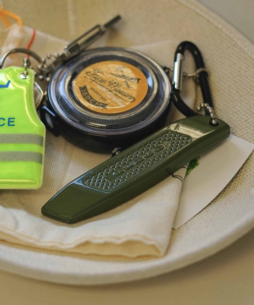 PENCO（ペンコ）の「Penco ペンコ ユーティリティナイフ（ステーショナリー・メンズ・ブラック/カーキ/オレンジ/アイボリー/シルバー・FREE）」の9枚目の写真