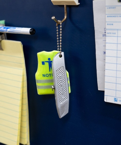 PENCO（ペンコ）の「Penco ペンコ ユーティリティナイフ（ステーショナリー・メンズ・ブラック/カーキ/オレンジ/アイボリー/シルバー・FREE）」の16枚目の写真