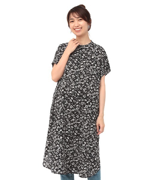 チチカカ（チチカカ）の「ノーカラーシャツワンピース（シャツワンピース・レディース・オフホワイト/ブラック/グリーン・FREE）」の10枚目の写真