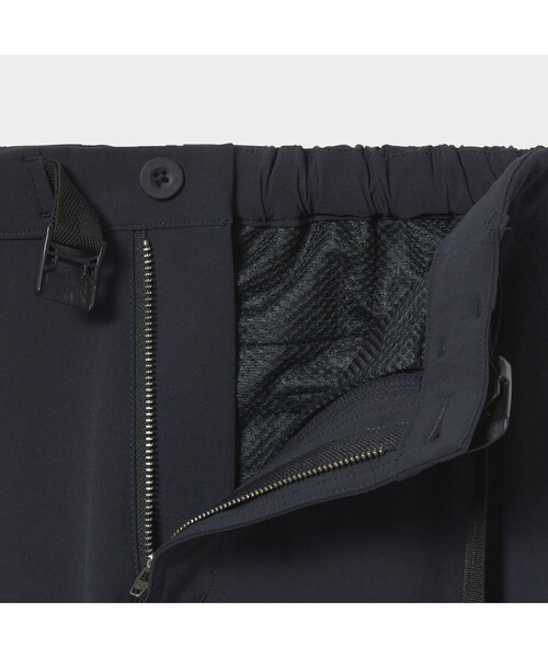 AIGLE(エーグル)の「撥水 カーン パンツ(その他パンツ・メンズ・ベージュ/ブラック・L/LL/S/M)」の20枚目の写真