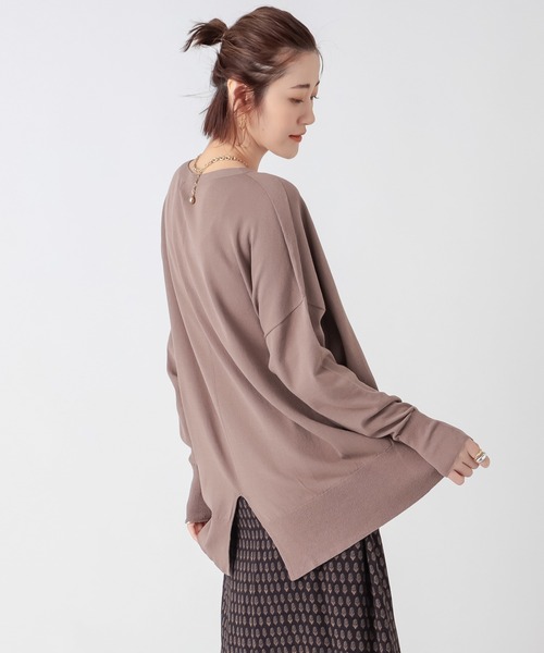 RIVE DROITE（リヴドロワ）の「シルエットで魅せる　ライト天竺スリットワイドニット（ニット/セーター・レディース・グリーン/ネイビー/モカ・FREE）」の15枚目の写真